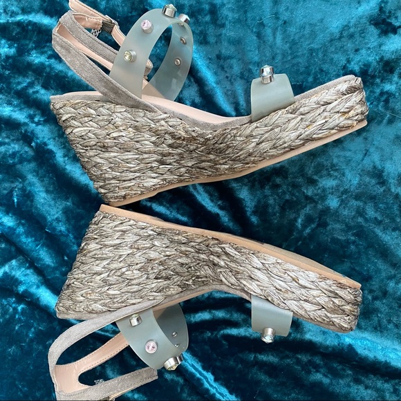 Nanette by Nanette Lapore Gray Jeweled and Woven Wedges Heels Size 6.5 - Picture 4 of 7